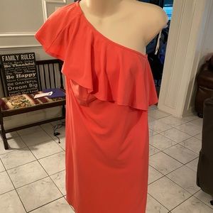 One shoulder dress